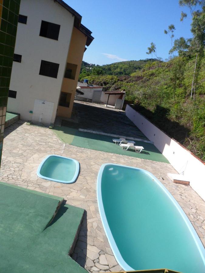 Casa de hóspedes Baron Suites